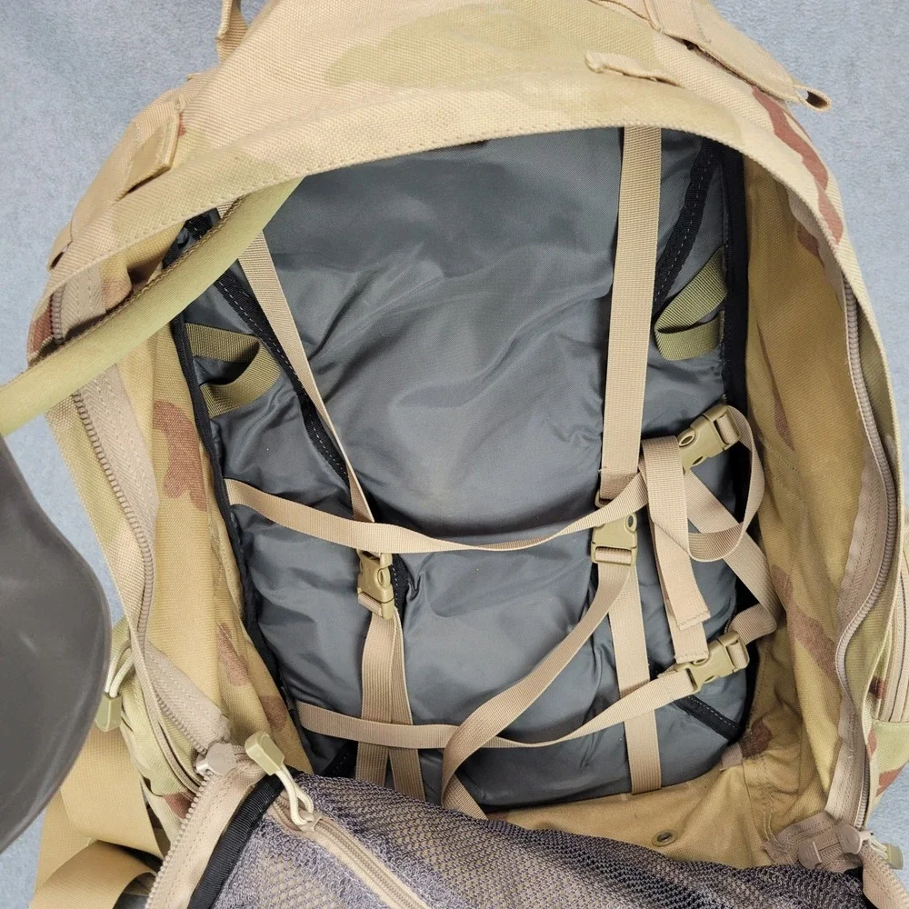 CamelBak Maximum Gear Tactical Backpack Mens XL Desert Camo Hydration Pack MOLLE